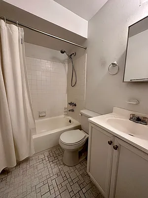 Rented by JB Mac Real Estate Inc. | media 25