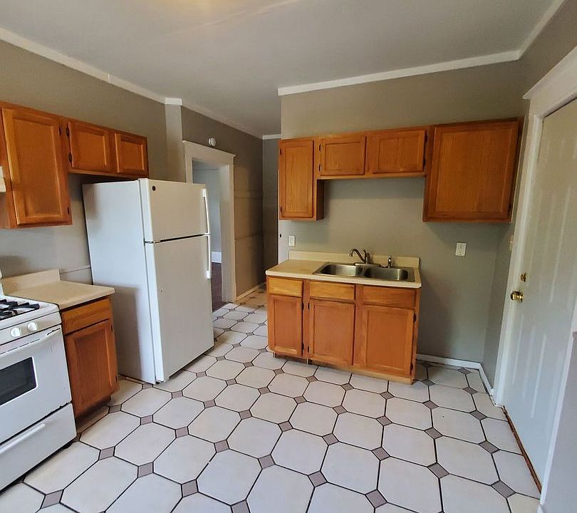 1st image of 2002 57th St #5