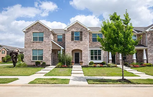 2308 Davenport Dr Photo 1