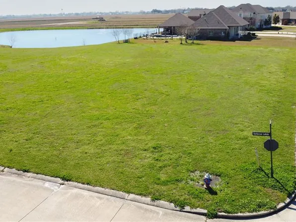 2575 Bellevue Lakes St, Paulina, LA 70763