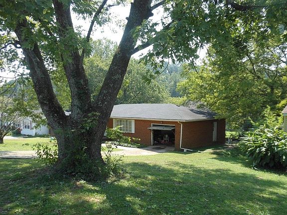 2nd image of 426 Glenhill Cir