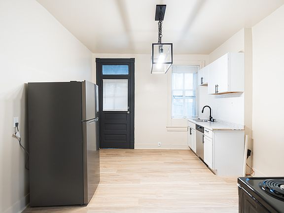 5th image of 6736 Alabama Ave #1