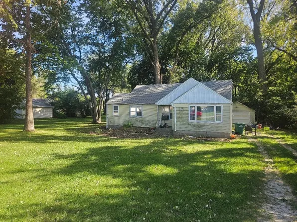 4545 NE Aurora Ave, Des Moines, IA 50317