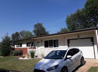 2929 Portugal Dr, Saint Louis, MO