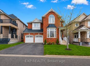 323 Cheryl Mews Blvd, Newmarket, ON L3X 3J6