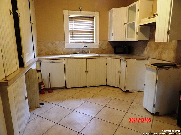 5th image of 104 - 106 N Harrison Street