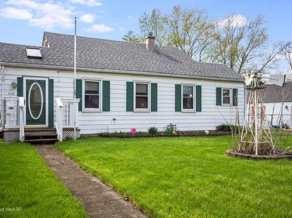 1719 Kelly Ave, Crest Hill, IL 60403
