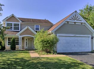 1567 Stockton Ln, Crystal Lake, IL 60014