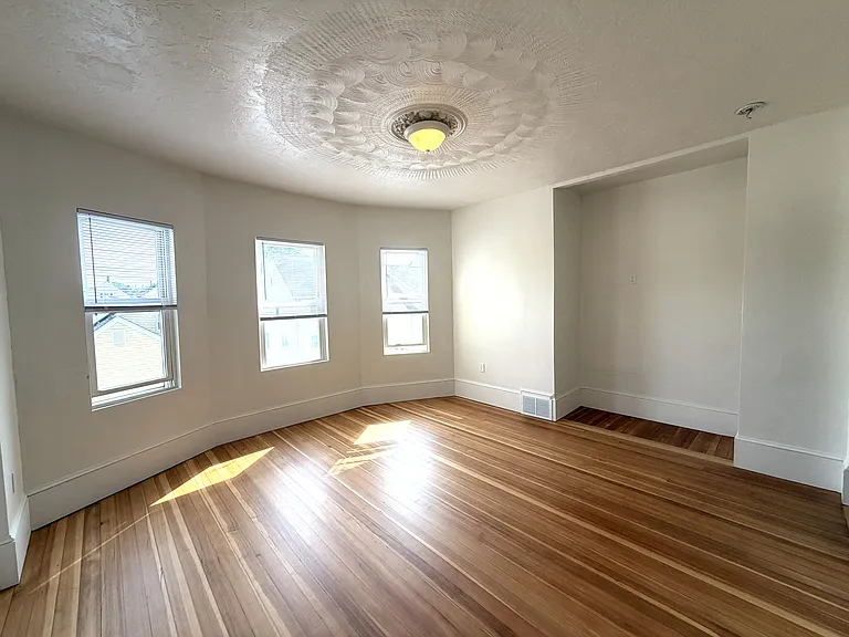 1808 River St #2 — Photo 2