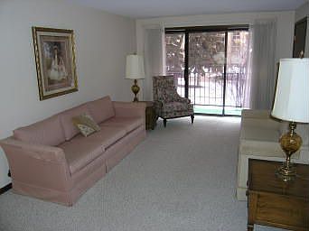 2nd image of 1001 S Euclid Ave APT 2S