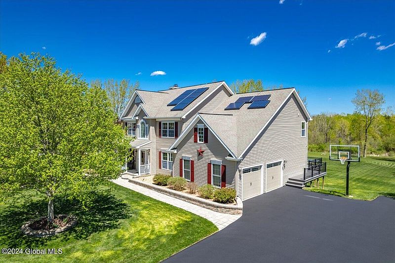 2nd image of 44 Everson Way