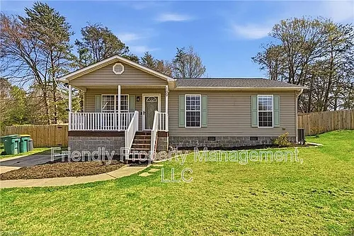 109 S Lonesome Rd Photo 1