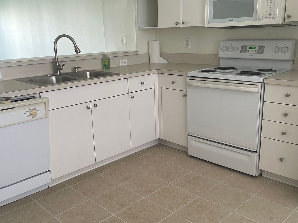 1st image of 1200 Country Club Dr APT 3202