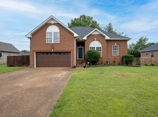 802 Apache Trl, White House, TN 37188