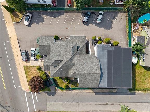 4th image of 1004 N Main St Unit 2