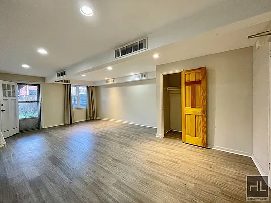 Rented by Highline Residential | media 3