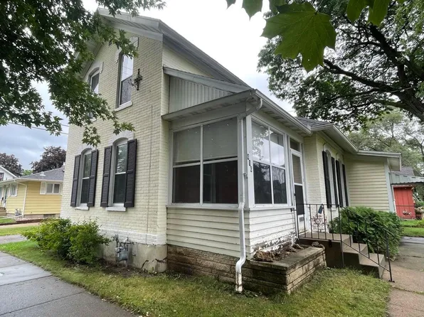 416 Vine St, Winona, MN 55987
