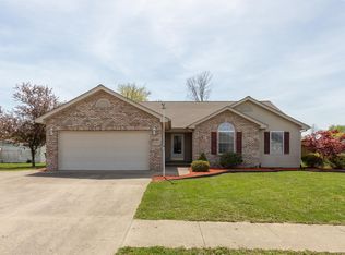 1200 Darcis Dr, Seymour, IN 47274