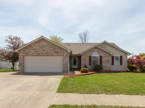 1200 Darcis Dr, Seymour, IN 47274