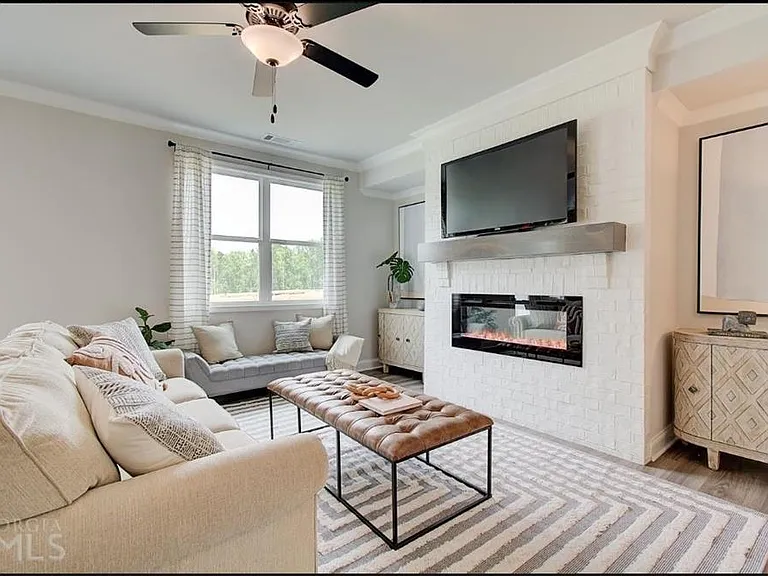 4673 Cypress Landing Way — Photo 8