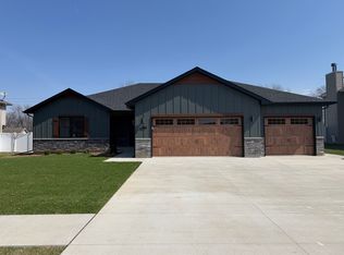 1356 Eagle Bluff Dr, Bourbonnais, IL 60914