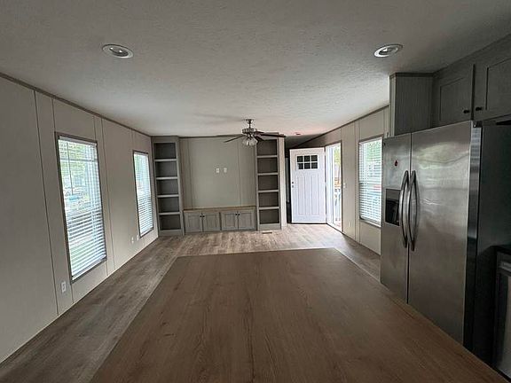 2nd image of 7816 Willowick Dr