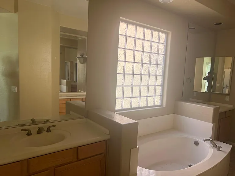 2644 S Four Peaks Way — Photo 8