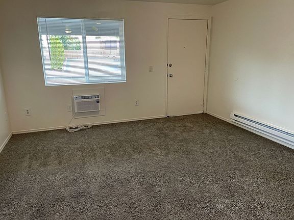 5th image of 212 14th Ave SW #5