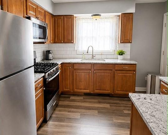 3rd image of 235 W Johnson St APT 2A