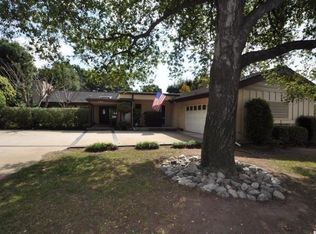 260 N Lone Hill Ave, Glendora, CA 91741