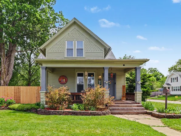 215 G St, La Porte, IN 46350