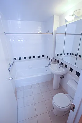 Rented by Jonis Realty | media 57