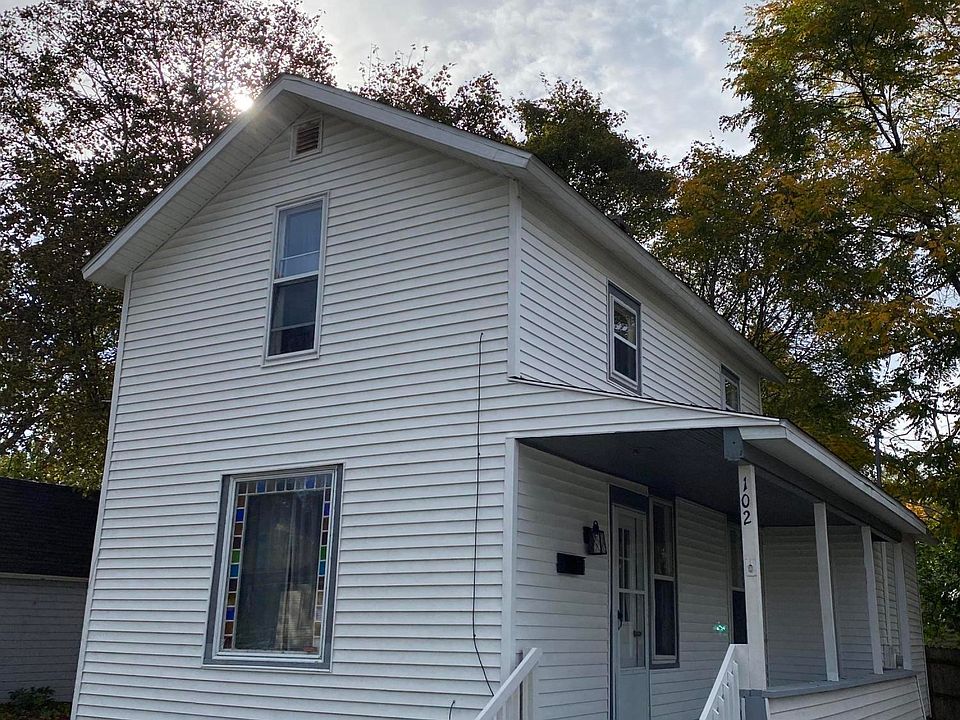 1st image of 102 Union St