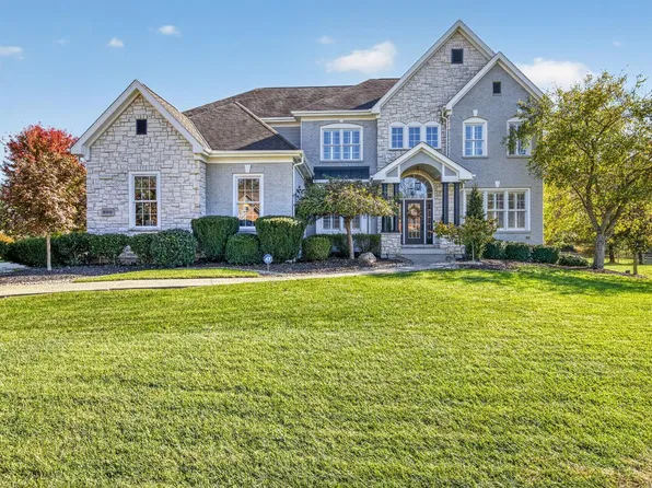 688 Ascot Dr, Maineville, OH 45039