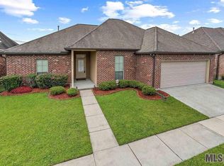 6648 Cameren Oaks Dr, Baton Rouge, LA 70817