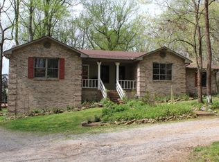 2211 Browns Mill Rd, Cookeville, TN 38506