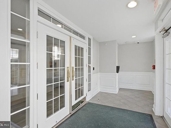 3rd image of 2711 Bellforest Ct APT 305