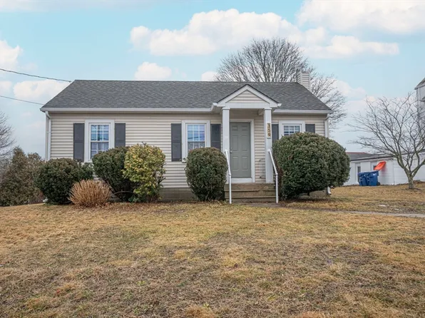 359 Main St, Fairhaven, MA 02719