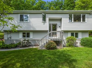 100 Washburn Rd, Canton, CT 06019