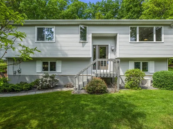 100 Washburn Rd, Canton, CT 06019