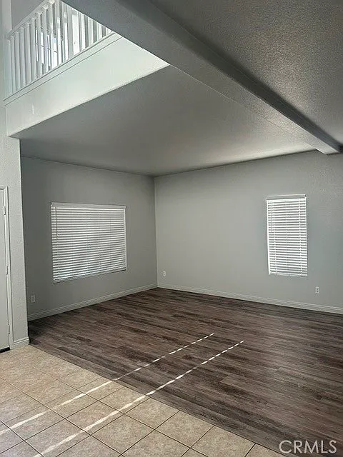 5 bed, 2589 sqft, $2,900 — Photo 2