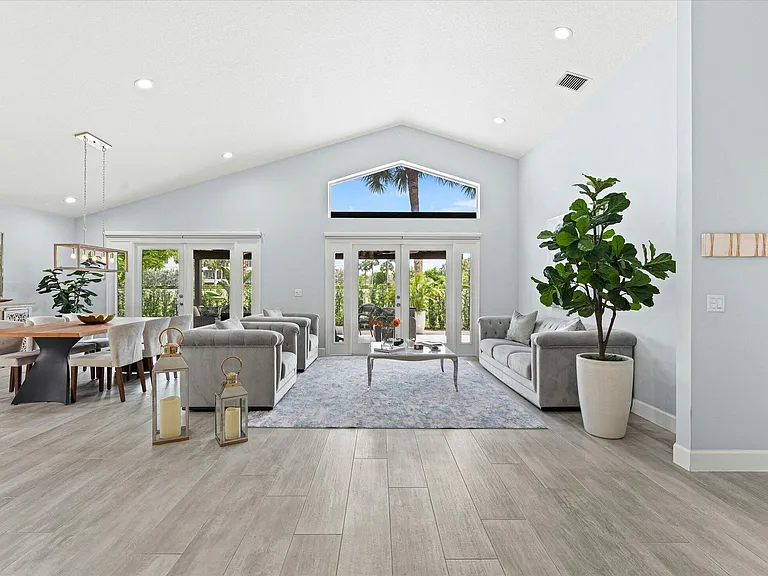 10112 Aqua Vista Way — Photo 16