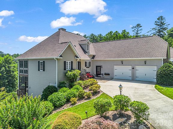 2nd image of 29 Spring Heights Ct