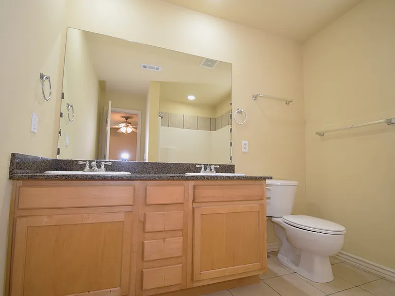 5005 SW Fieldstone Blvd #1 — Photo 13