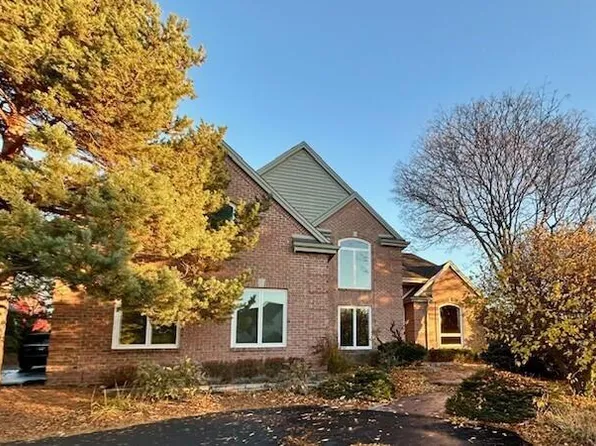 19770 FoxKirk COURT, Brookfield, WI 53045