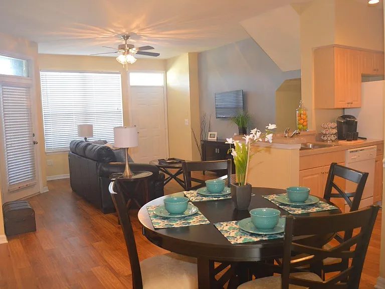 Springs at Palma Sola Apartments — Photo 12