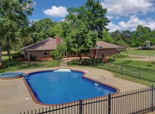 391 Fannin Landing Cir, Brandon, MS 39047