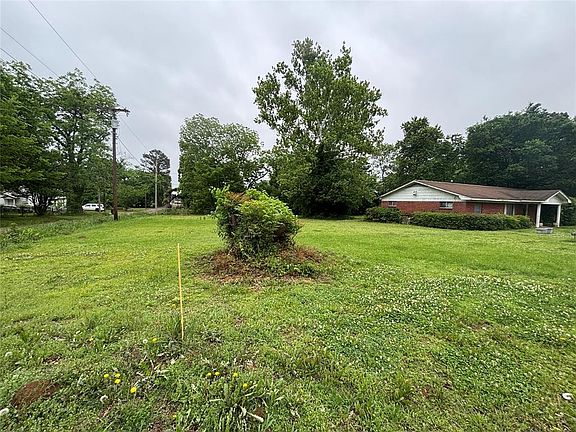 5th image of 408 NE Avenue A