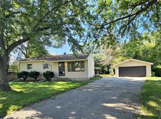 638 E Columbine Dr, Beloit, WI 53511