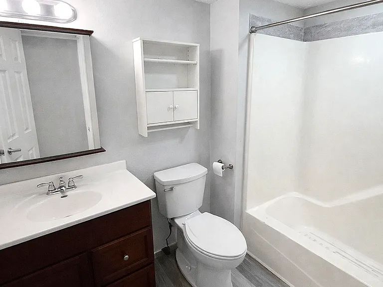 2015 W Wilkins St — Photo 5
